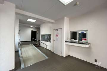 エントランスホール　