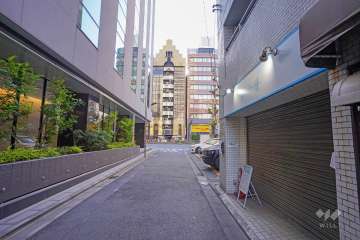 敷地南側の前面道路