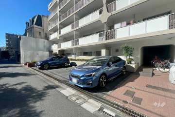 敷地内駐車場（屋外平面式）