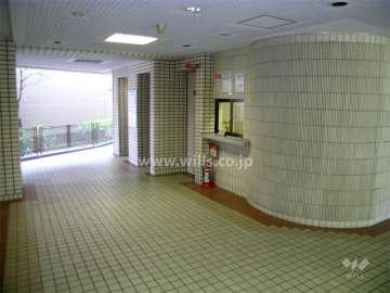 エントランスホール