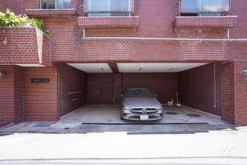 敷地内駐車場（屋内平面式）