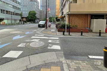 敷地南西側の前面道路