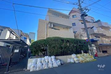ライオンズマンション白金第3の外観（西側から）
