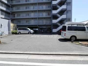 敷地内駐車場(屋外平面式)