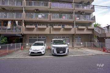 敷地内駐車場（屋外平面式）