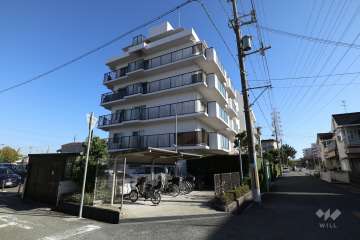 武庫川グランドコーポの外観(北西側から)