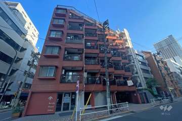 モナークマンション田町の外観（北西側から）