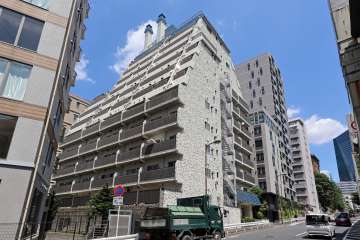 秀和麻布永坂レジデンスの外観（南東側から）