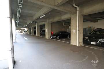 敷地内駐車場（屋内自走式）