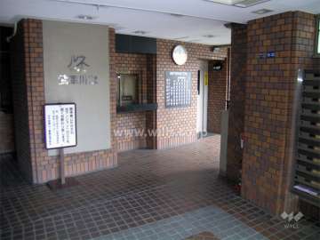エントランスホール