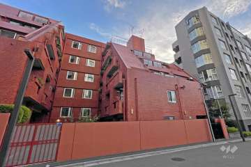 赤坂ロイヤルマンションの外観（南東側から）