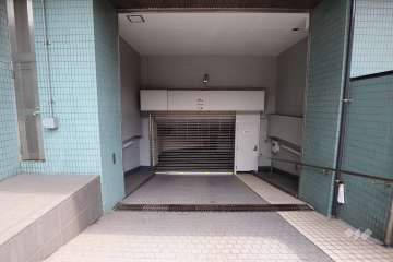 駐車場の出入り口