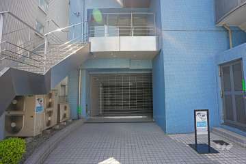 駐車場の出入り口