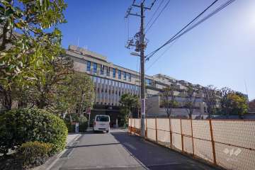 フォレストテラス鳥居坂の外観（西側から）
