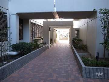 エントランスアプローチ