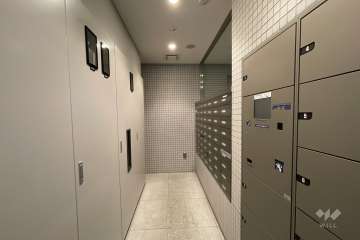 共用ポストと宅配ボックス