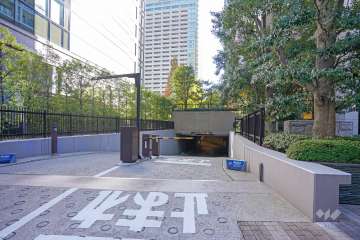 駐車場の出入り口