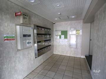 エントランスホール（共用ポスト）