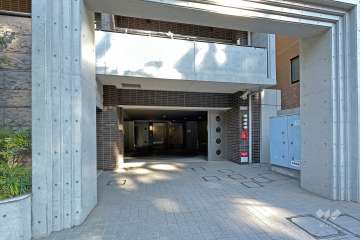 敷地内駐車場（屋内機械式）
