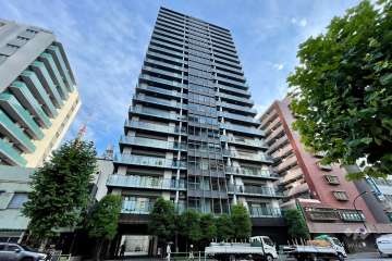 ウェリスタワー愛宕虎ノ門の外観（北東側から）