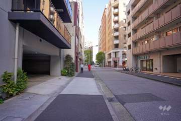 敷地南西側の前面道路