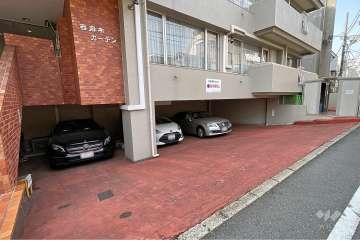 敷地内駐車場（屋内平面式）