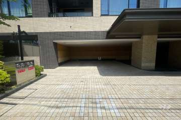 駐車場の出入り口・敷地内駐車場（屋内平面式）