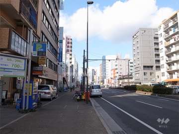 敷地の北側は国道2号線に面しています。