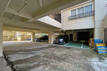 敷地内駐車場（屋内平面式）