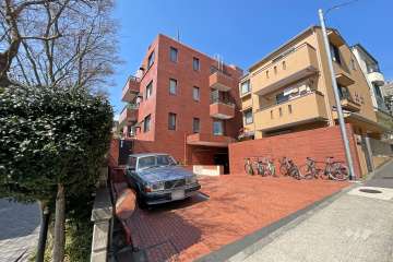 ロイヤル南麻布ガーデンの外観（南東側から）