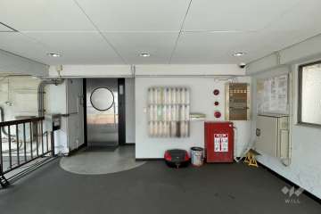 エントランスホール