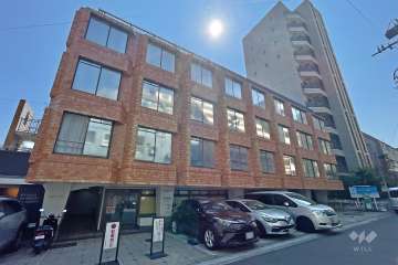 バルミー赤坂の外観（北東側から）