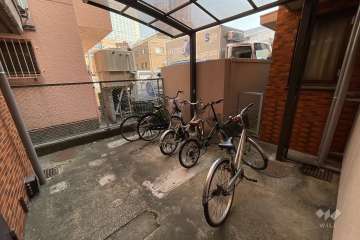 駐輪場（屋根付き）