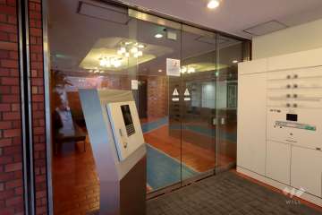 エントランスはオートロック付きです