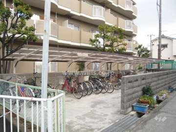 駐輪場（屋根付き）