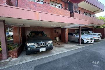 敷地内駐車場（屋内平面式）