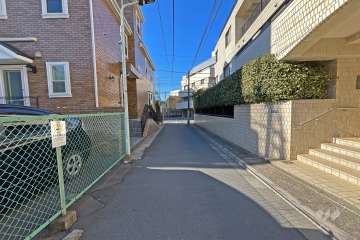 敷地南東側前面道路