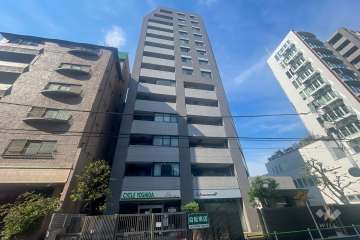 西麻布フォレストプラザの外観（東側から）　