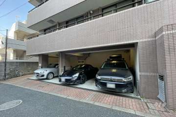 敷地内駐車場（屋内平面式）