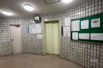 共用のエレベーター