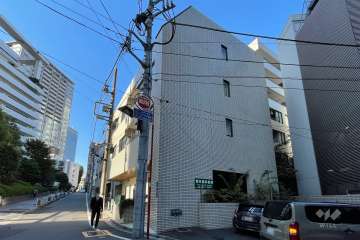 ディアシティ赤坂東館の外観（南側から）