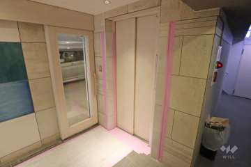 共用のエレベーター