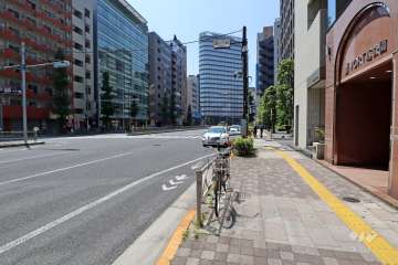 敷地南東側の前面道路