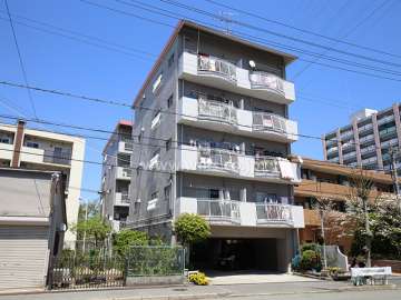 平田コーポの外観（南西側から）