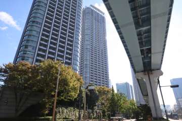 東京ツインパークスライトウイングの外観(北西側から)　　