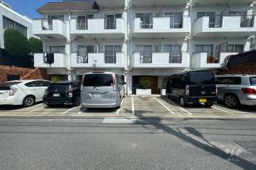 敷地内駐車場（屋外平面式）