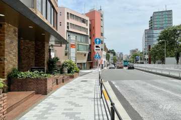 敷地南西側の前面道路