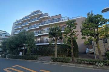 インペリアル南麻布コート＆サテライトの外観（東側から）