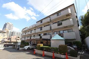 ローザ赤坂の外観（西側から)