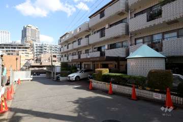 敷地北側の前面道路